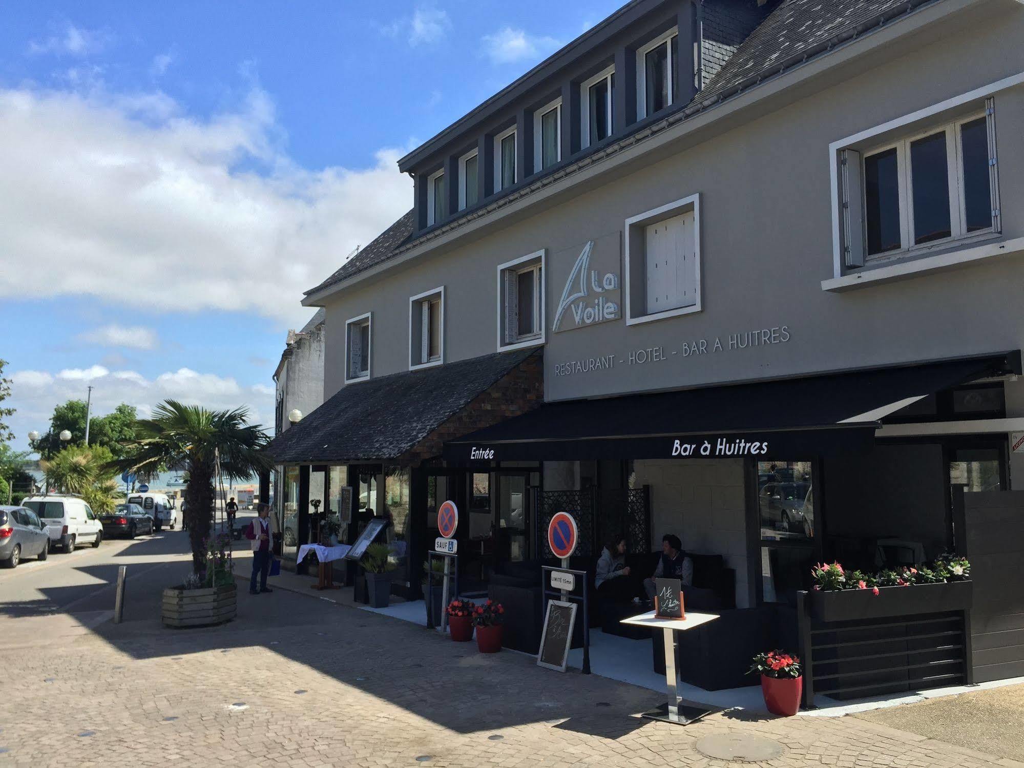 Hotel Restaurant La Voile - Le Dock'Er Locmariaquer Ngoại thất bức ảnh